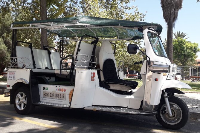 Fado TukTuk Tour 120 mins (Max 4 people) - Lisbon Cathedral: the symbol stop that keeps the tour grounded
