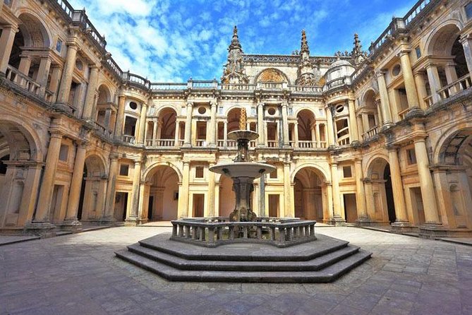 Fatima and Tomar Private tour from Lisbon - Stop 3: Praca da Republica in Tomar, a focused look at the old center