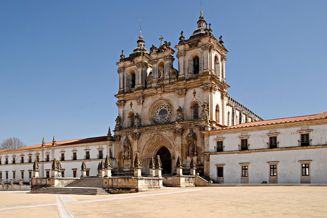 Fátima Batalha Nazaré and Óbidos Full Day Tour from Lisbon - The road experience: pacing, timing, and what weather can do