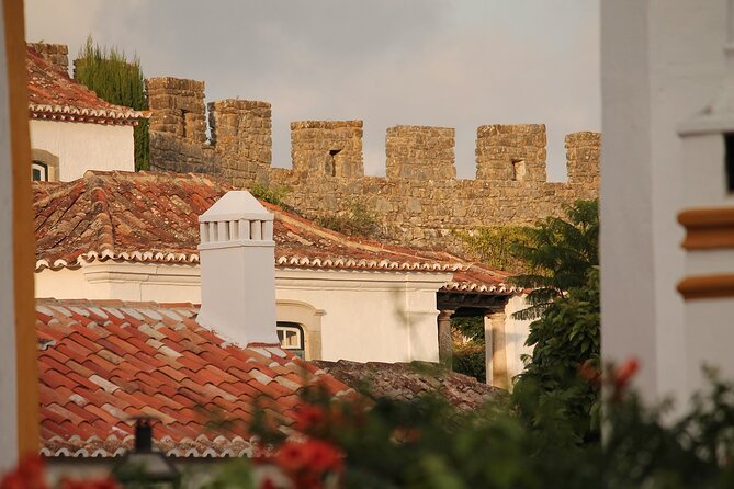 Fátima, Batalha, Nazaré and Óbidos Small Group Tour from Lisbon - The Guides: Why This Tour Feels So Smooth