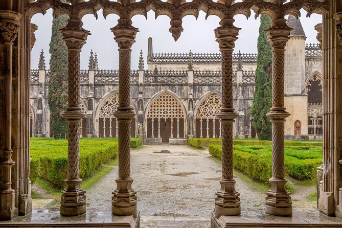 Fátima – Batalha – Nazaré – Óbidos: FAITH, HISTORY, AND BEAUTY - Óbidos medieval village, castle walls, and cobblestones you will actually feel