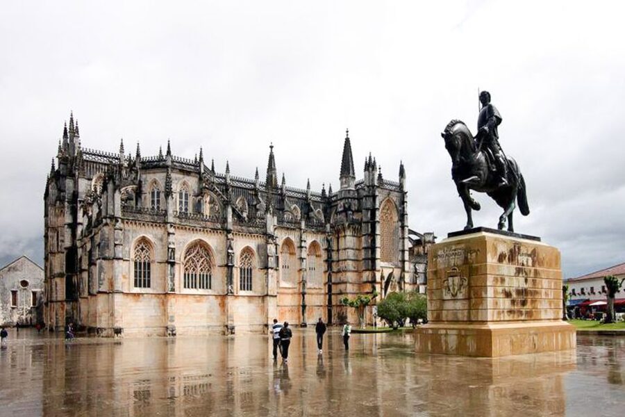 Fatima, Batalha, Nazare, Obidos Private Full Day Tour - Who This Tour Fits Best, and Who Should Skip It