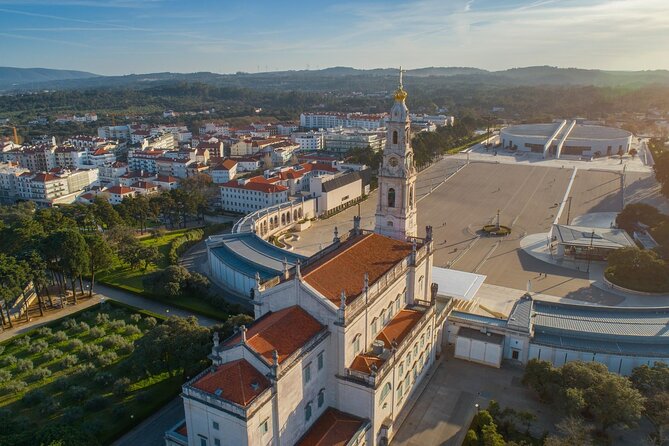 Fatima, Batalha, Nazaré & Óbidos Private Luxury Tour - Transportation, timing, and what “private” really means here