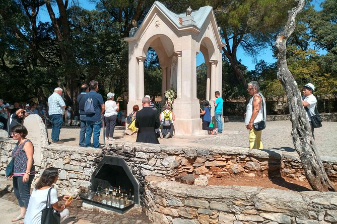 Fatima Experience® - Lucia’s House, Then Francisco and Jacinta’s Homes: Seeing the People Part