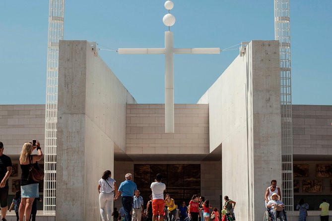 Fatima Nazare and Obidos Full Day Private Tour - A private 8-hour route that actually saves your time in Lisbon