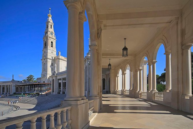 Fatima, Obidos and Nazaré Tour (8 hours) - A private 8-hour West Coast sampler from Lisbon