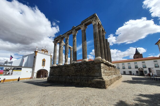 From Lisboa: Évora & Monsaraz Small-Group Full Day Tour - Monsaraz Castle and the walls: Alentejo views plus time to wander
