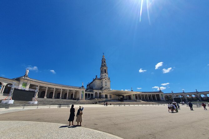 From Lisboa: Fátima, Nazaré, Óbidos & Batalha Small-Group Tour - Price and value: What $114.15 buys you, plus the add-on tickets