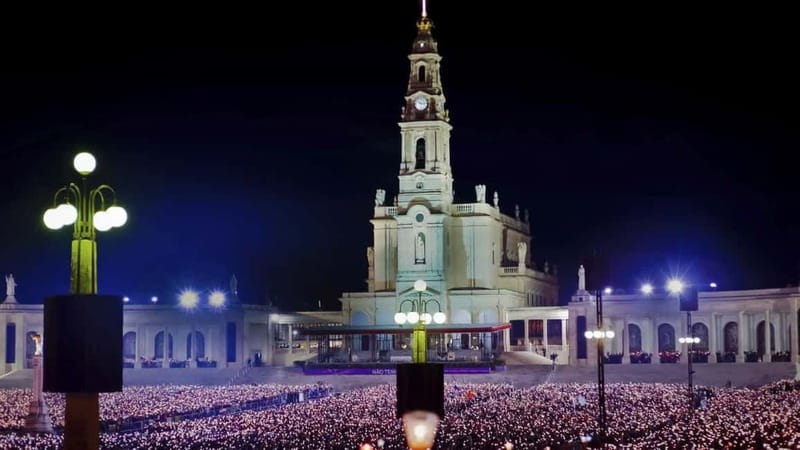 From Lisbon: Best of Fátima Half Day Tour - A half-day van ride from Lisbon to Fátima