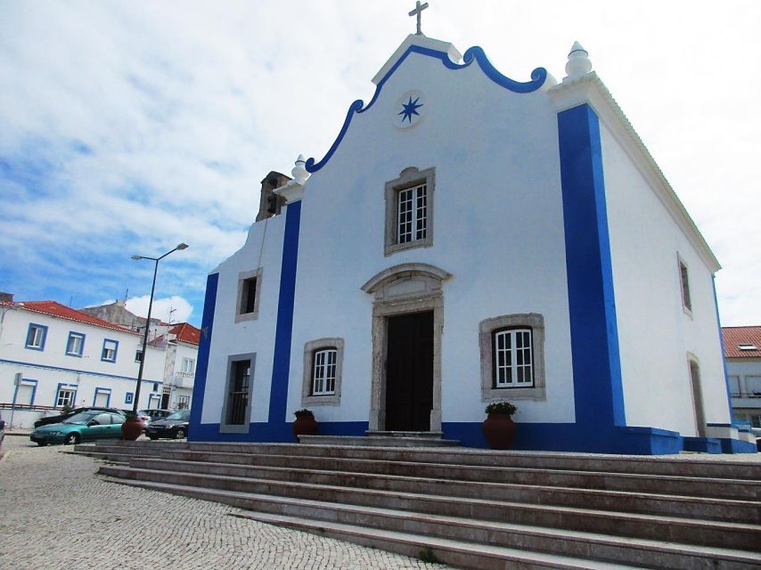 From Lisbon: Ericeira, Azenhas do Mar & Mafra Palace Private - Azenhas do Mar photo stops with cliffside drama