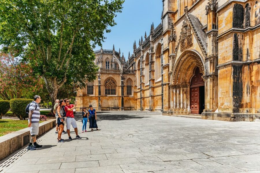 From Lisbon: Fatima Batalha Nazaré & Óbidos Small-Group Tour - Key Things You’ll Notice on This Tour