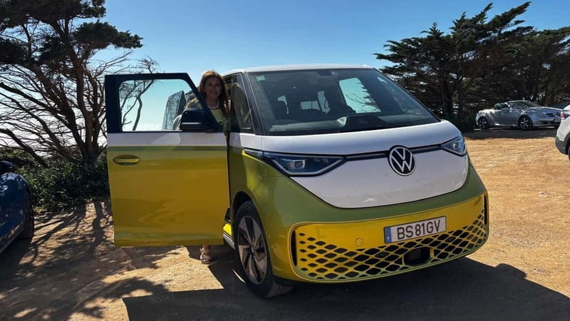 From Lisbon: Fátima, Nazaré & Óbidos Special Van Tour - Nazaré cliff time, Sítio views, and the wave legend at Praia do Norte