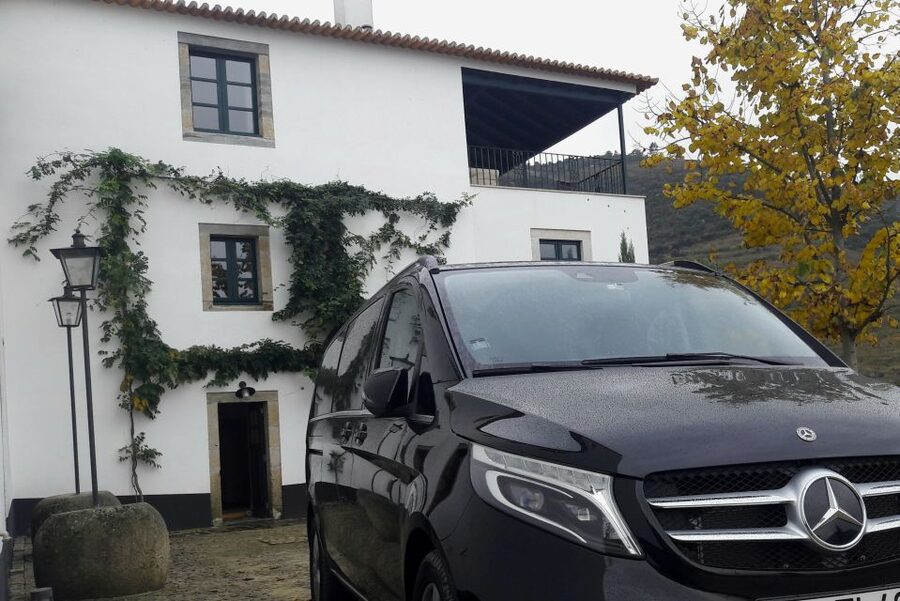 From Lisbon: Full-Day Sintra Tour by Luxury Car or Minivan - How this chauffeur style helps you enjoy Sintra more