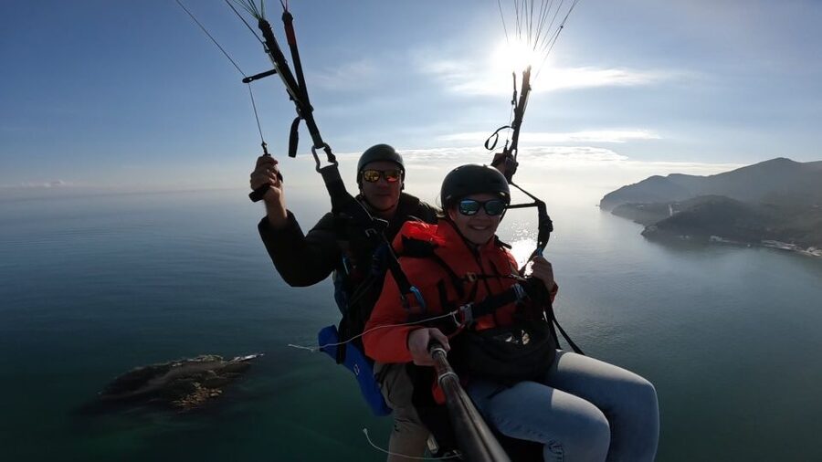 From Lisbon: Paragliding Pack (Flight+Video+Transportation) - Who should do this paragliding pack, and who should skip it