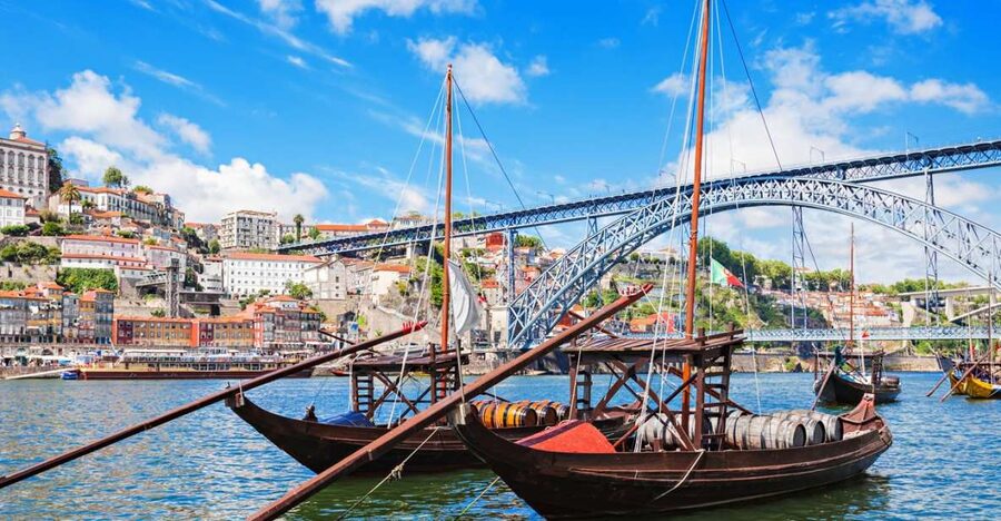 From Lisbon: Porto Private Full-Day Tour - UNESCO Porto old town and the Baixa rhythm