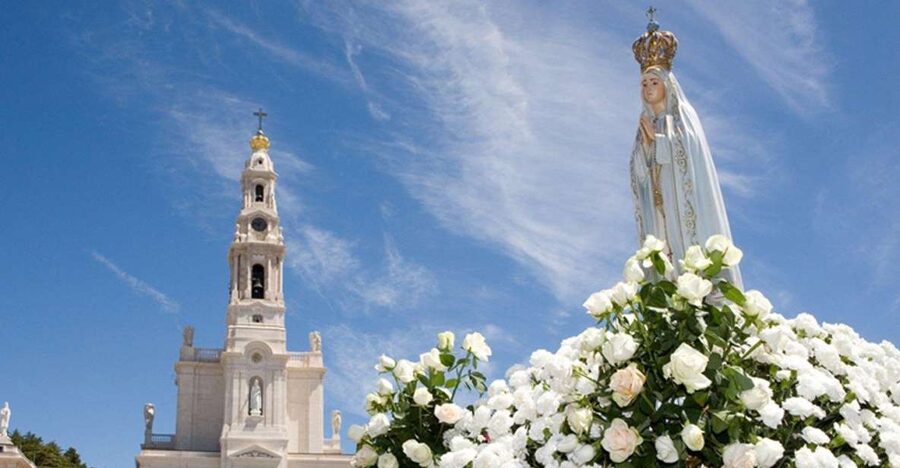 From Lisbon: Shared Tour to Fátima, Óbidos, Batalha e Nazaré - The Sanctuary of Our Lady of Fátima: A Guided 1917 Story