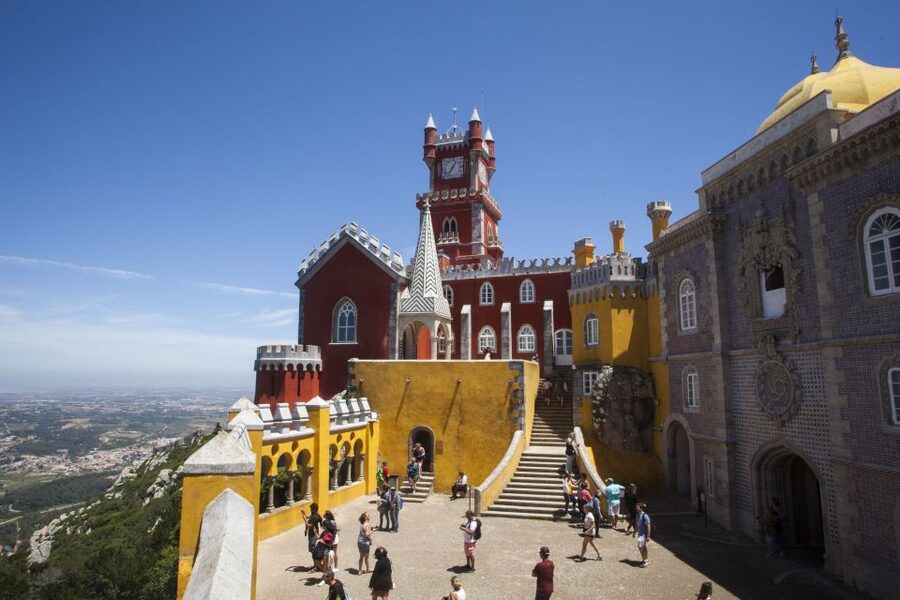 From Lisbon: Sintra and Cascais Full-Day Private Tour - From Lisbon to the Atlantic edge: how the 8 hours really runs