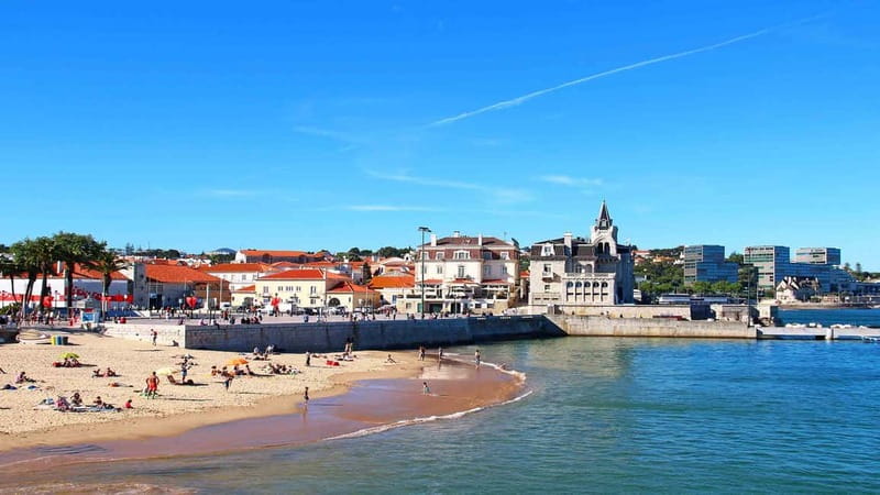 From Lisbon: Sintra and Cascais Highlights Small-Group Tour - Cascais free time: lunch by the water and a real town break
