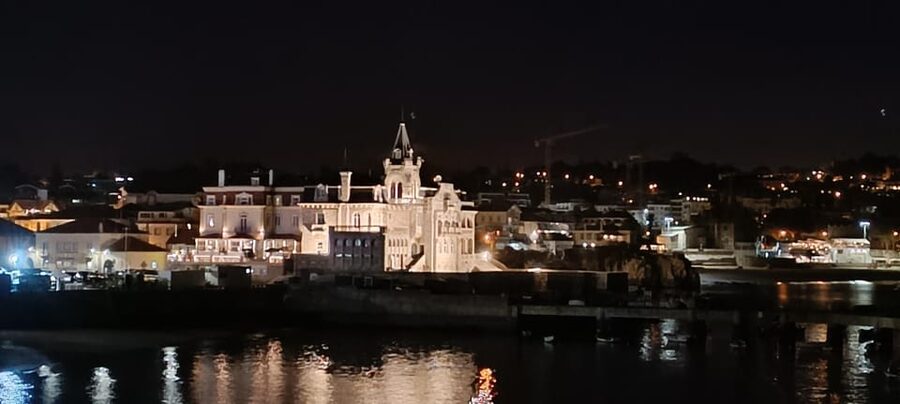 From Lisbon: Sintra and Portuguese Coast Private Day Tour - Guincho, Boca do Inferno, Cascais, and Estoril on the return loop