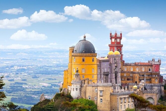 From Lisbon: Sintra, Cabo da Roca, & Cascais Private Tour - Azenhas do Mar stop: a quick sea village reset