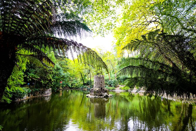 From Lisbon: Sintra's Historical and Natural Gems - Sintra old town free time, lunch, and where to spend your 90 minutes