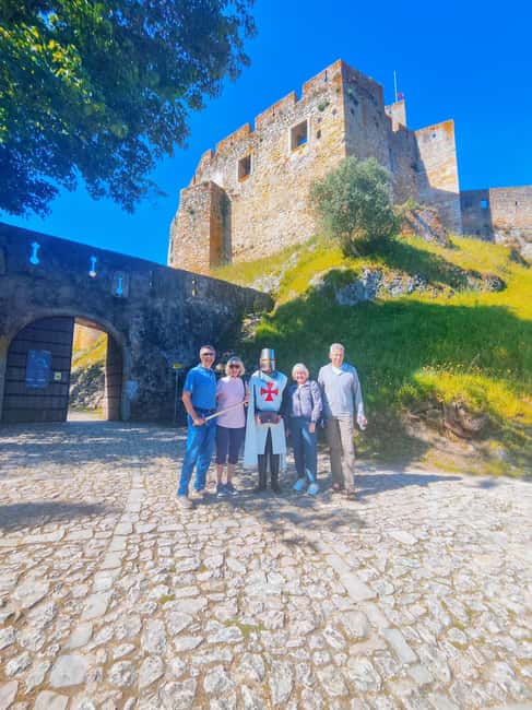 From Lisbon: Tomar, Batalha, Alcobaça, & Óbidos Templar Tour - Batalha Monastery: your walking route through Portuguese Gothic