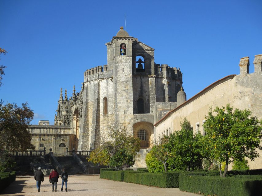 From Lisbon: Tomar Templar Full-Day Private Tour - Private Knights Templar Day Trip from Lisbon, Ending with Almourol