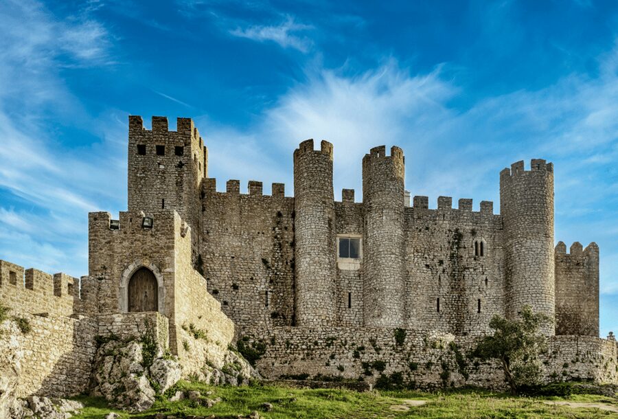 From Lisbon: Tour to Óbidos and Nazaré - Medieval Village, Ginja, and Giant Waves - Why Óbidos and Nazaré fit together so well