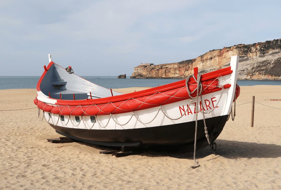 From Lisbon: Tour to Óbidos and Nazaré - Medieval Village, Ginja, and Giant Waves - Lunch in Nazaré: fish and seafood, with choices on your own
