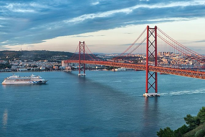 Half Day Lisbon - Private Tour of the City Charms - Miradouro da Senhora do Monte: the best view stop
