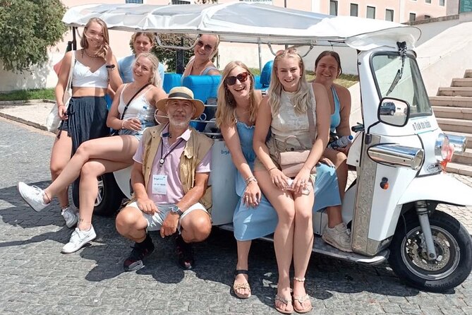 Halfday Tuk Tuk Tour Lisbon Highlights-Viewpoints-Local Stories - Key things to know before you go