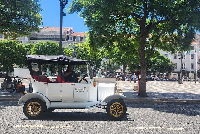 Heart of Lisbon Private Tuk Tuk Tour - Portas do Sol and Senhora do Monte, two quick viewpoints with big payoff