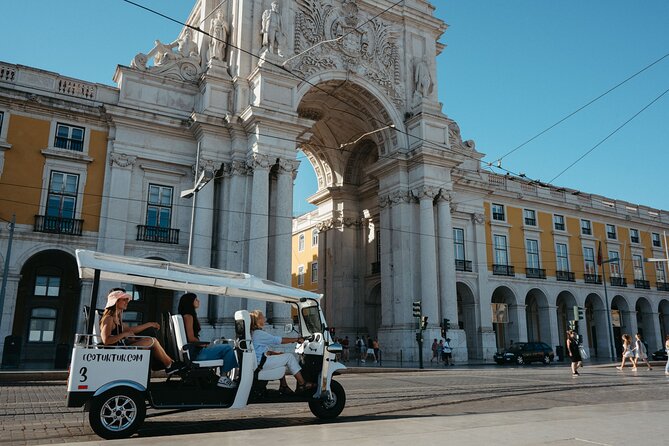 Historic Lisbon Tour with Local Guide in Private Eco Tuk Tuk - Graça Hill and Miradouro Senhora do Monte: The Classic Lisbon Overlook