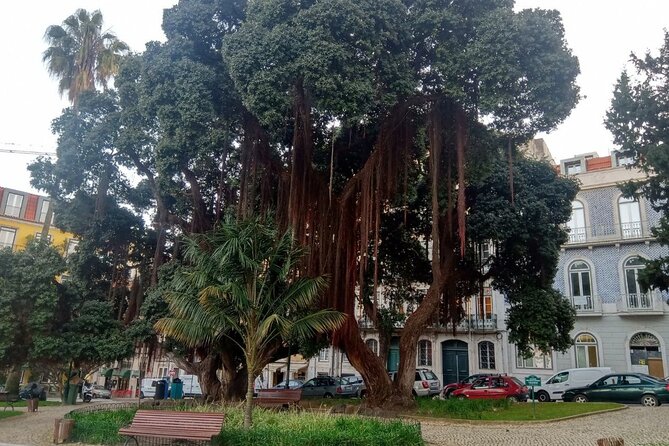 History-mistery of Lisbon (secrets societies and black arts) - Praca Dom Pedro IV and Largo do Carmo, 1975 Memory, and Political Parallels