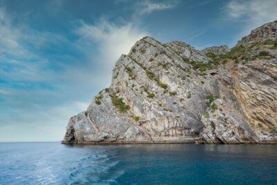 Kayak Adventure in Sesimbra – The Heart of Arrábida Natural Park