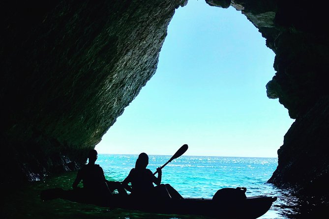 Kayak Adventure in Sesimbra - The Heart of Arrábida Natural Park - Lunch, snacks, and what is actually included