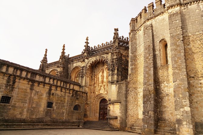 Knights Templar - Tomar (UNESCO Site) Private Tour 9H from Lisbon - Lunch at Castelo de Bode Reservoir and the Constância Lanes