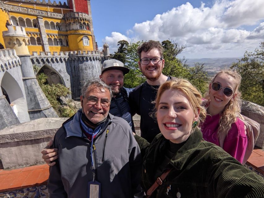 Lisboa: Sintra, Pena Palace, Cascais and Cabo da Roca - Palácio da Vila: why those chimneys matter for your day