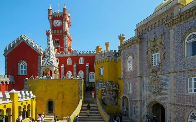 Lisboa: Sintra, Pena, Regaleira, Roca Coast, & Cascais Tour - Meeting Point, Van Ride, and the Day’s Timing Rhythm