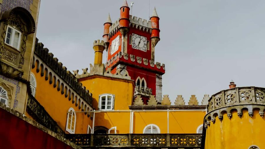 Lisboa: Sintra, Pena, Regaleira, Roca Coast, & Cascais Tour - Pena Palace: The Portuguese Neuschwanstein and Its Themed Rooms