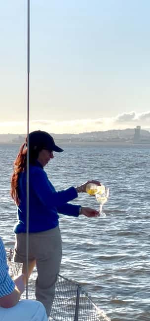 Lisboa:Sunset Sailing Tour at Tagus River with welcome drink - Key highlights worth your time