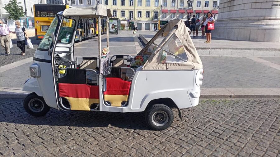 Lisbon: 1,5 Hours Historical Tuk Tour for Two Persons. - Should You Book This Two-Person Tuk Tuk Tour?