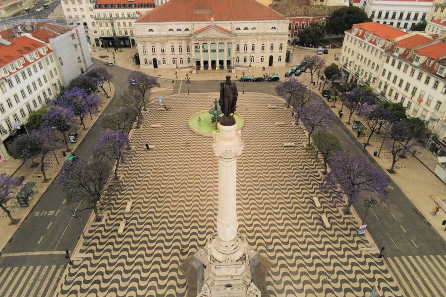 Lisbon: 2-Hour Private City Highlights Kickstart Tour - Carmo Convent ruins, skip-the-line entry that saves your day