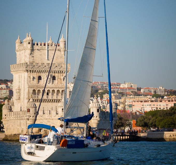 Lisbon 2-Hour River Cruise - Padrão dos Descobrimentos and Torre de Belém from the water