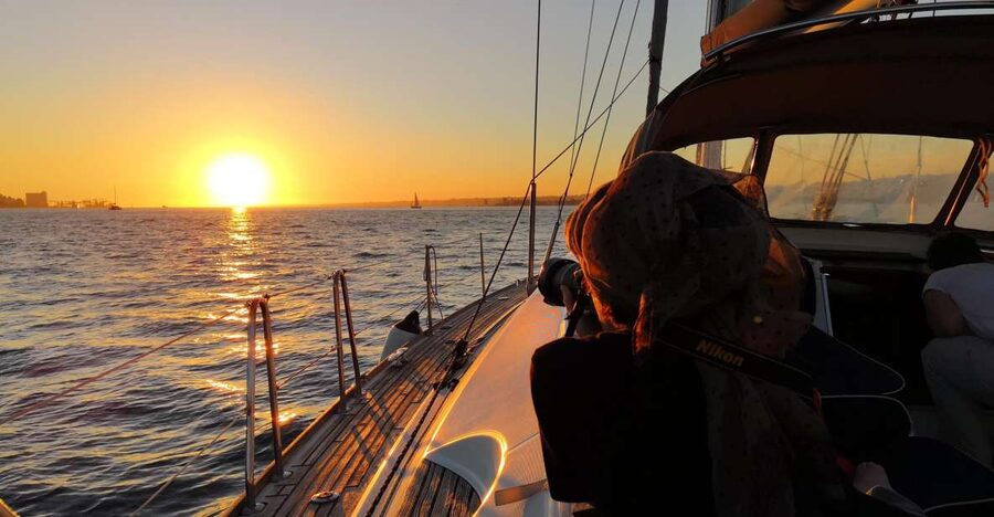 Lisbon: 2-Hour Sunset Sailing Tour on Luxury Sailing Yacht - Getting on the boat at Doca de Belém, and why the timing matters