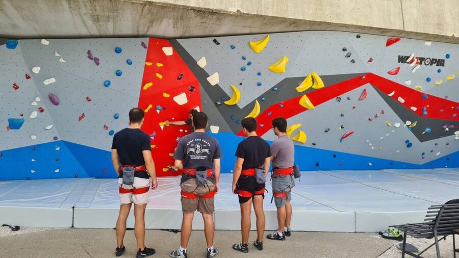 Lisbon: 25 de Abril Bridge Guided Climbing Experience - Your 1-hour guided climbing session, what it usually includes