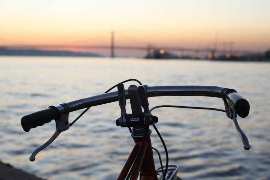 Lisbon: 3-Hour Vintage Bike Tour - Guides, Pace, and What the Best Moments Look Like