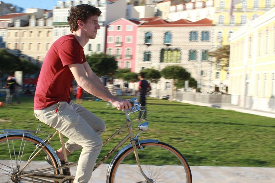 Lisbon: 3-Hour Vintage Bike Tour - Pastéis de Belém: The Pastry Stop That Actually Matters