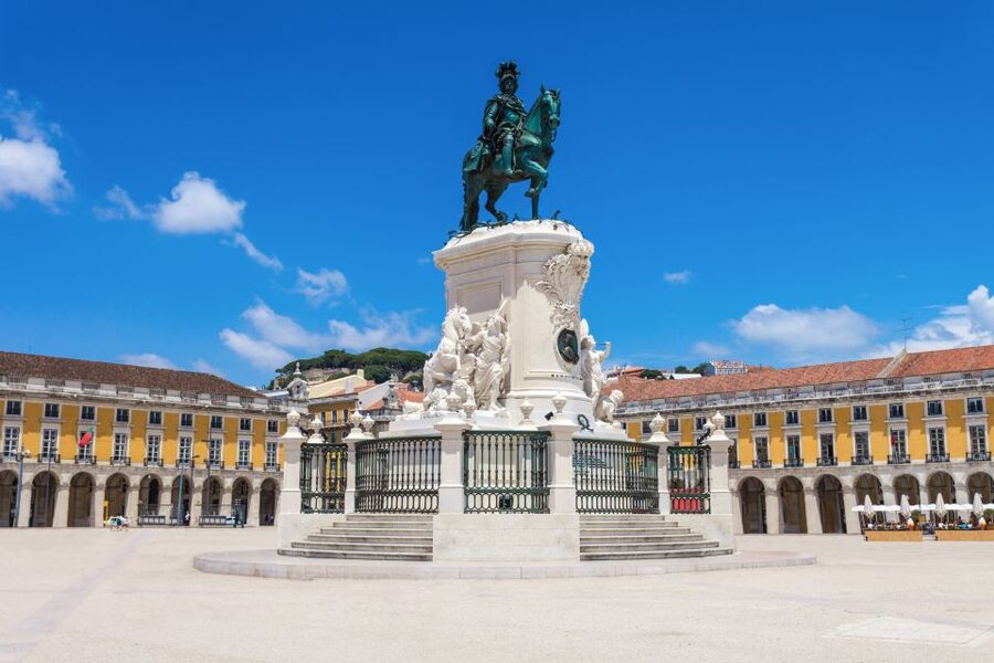 Lisbon: 3-in-1 Hop-On Hop-Off Bus and Tram Tours - Who should book this and who should skip it