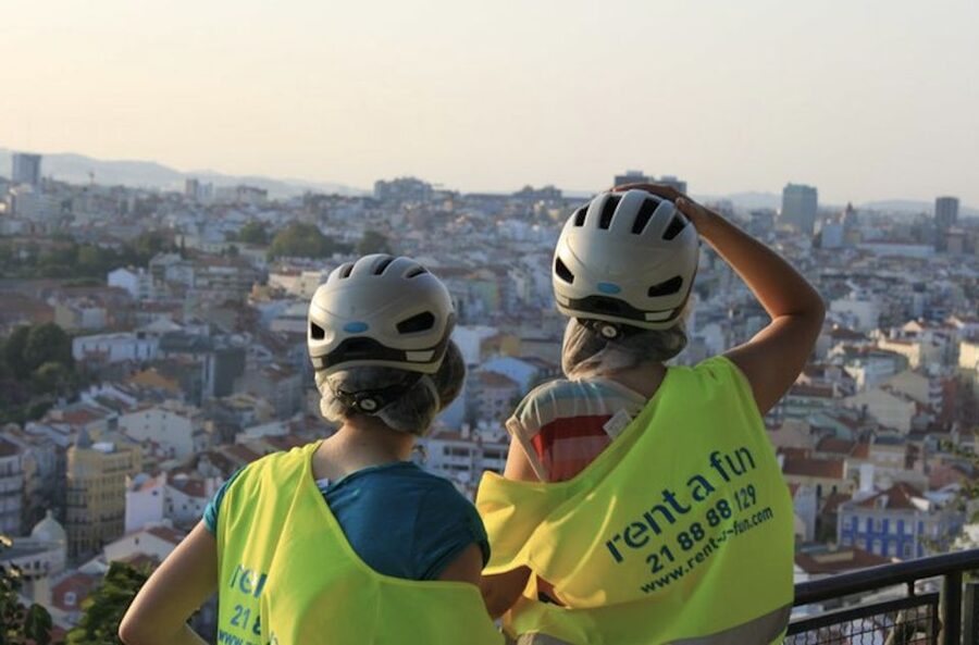 Lisbon: 7 Hills Half-Day Electric Bike Tour - Palácio Belmonte and Vila Berta, old Lisbon without the slog